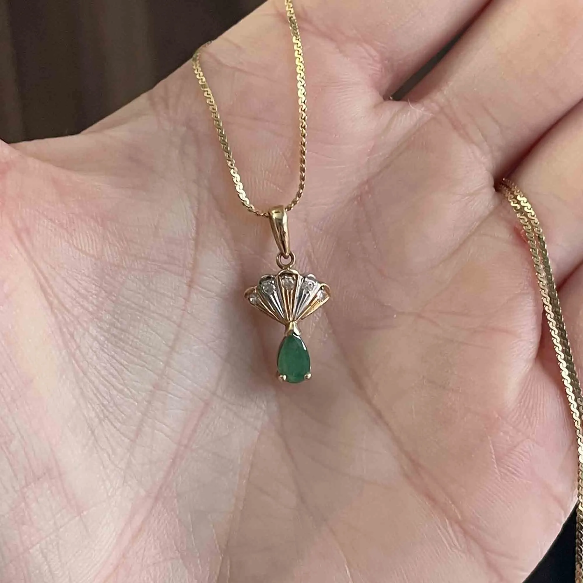 14K Gold Fan Diamond Emerald Pendant Necklace