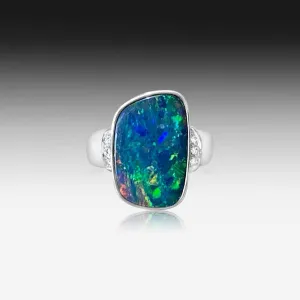 14kt White Gold Opal & Diamond ring