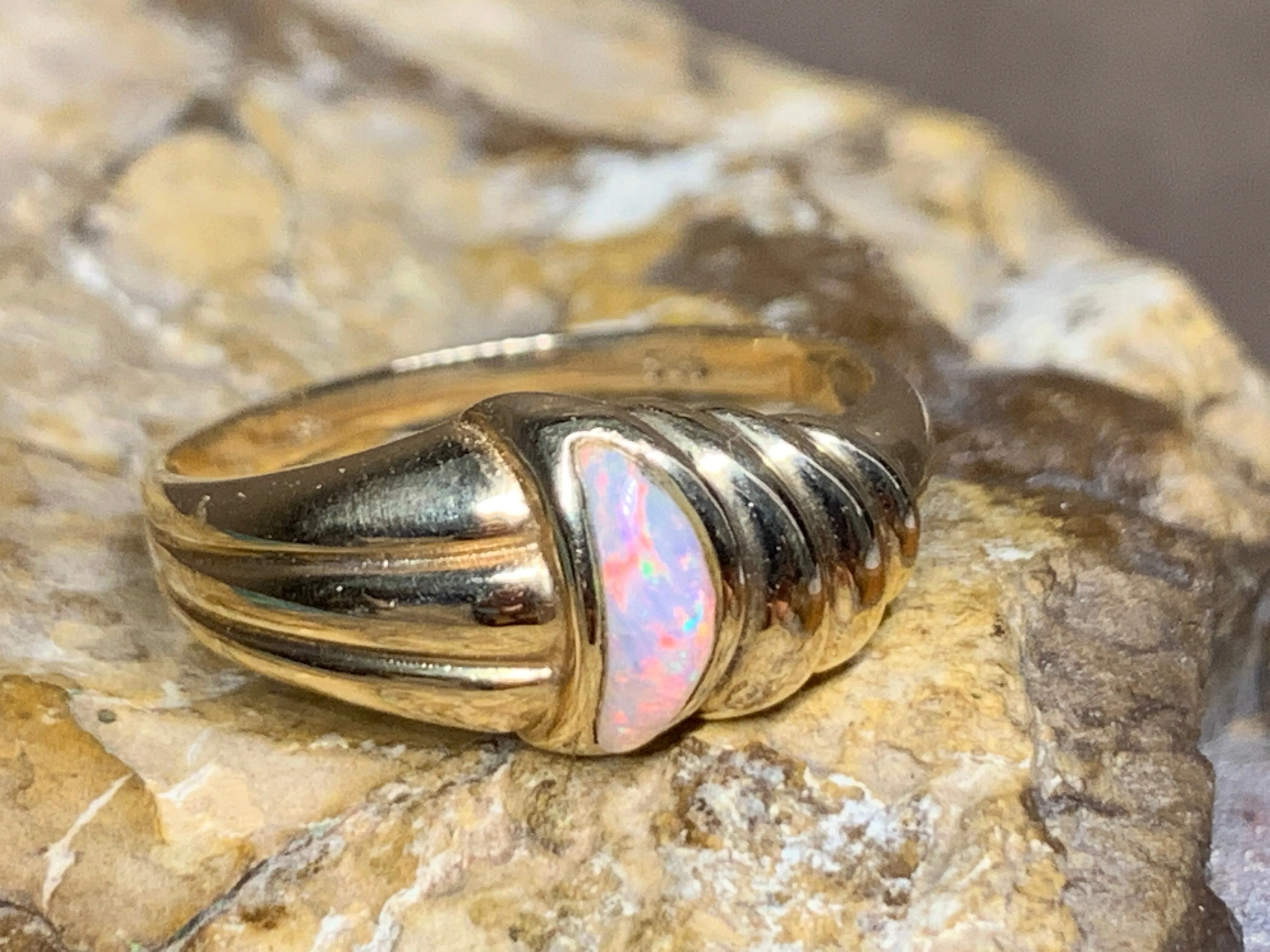 14kt Yellow Gold Opal bezel set ring