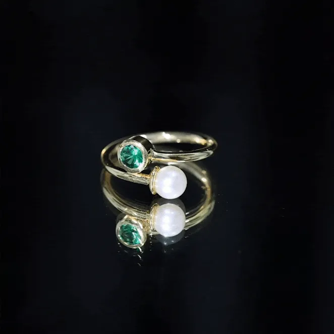 2 CT Freshwater Pearl Solitaire with Created Emerald Wedding Ring