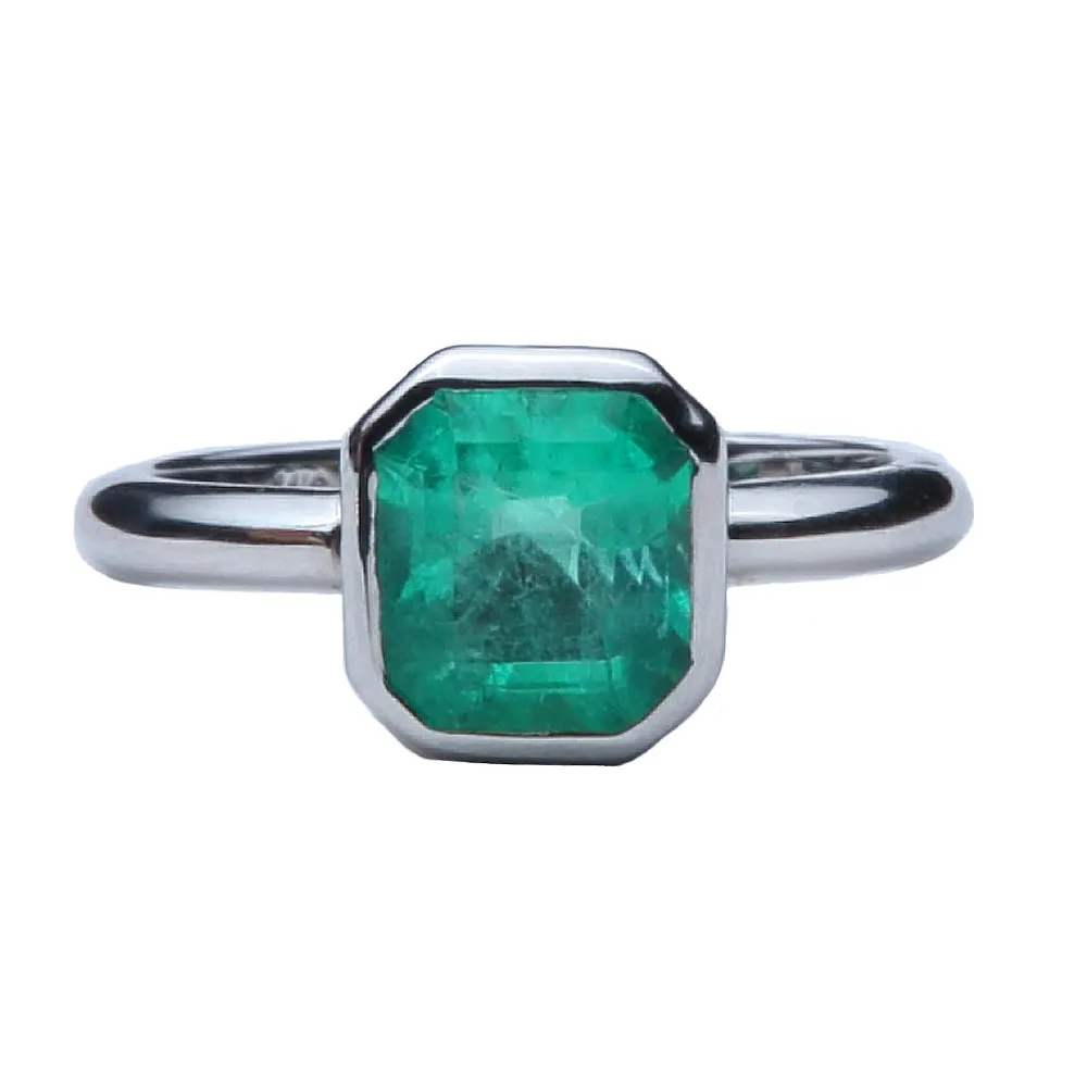 Bezel Set Colombian Emerald Ring