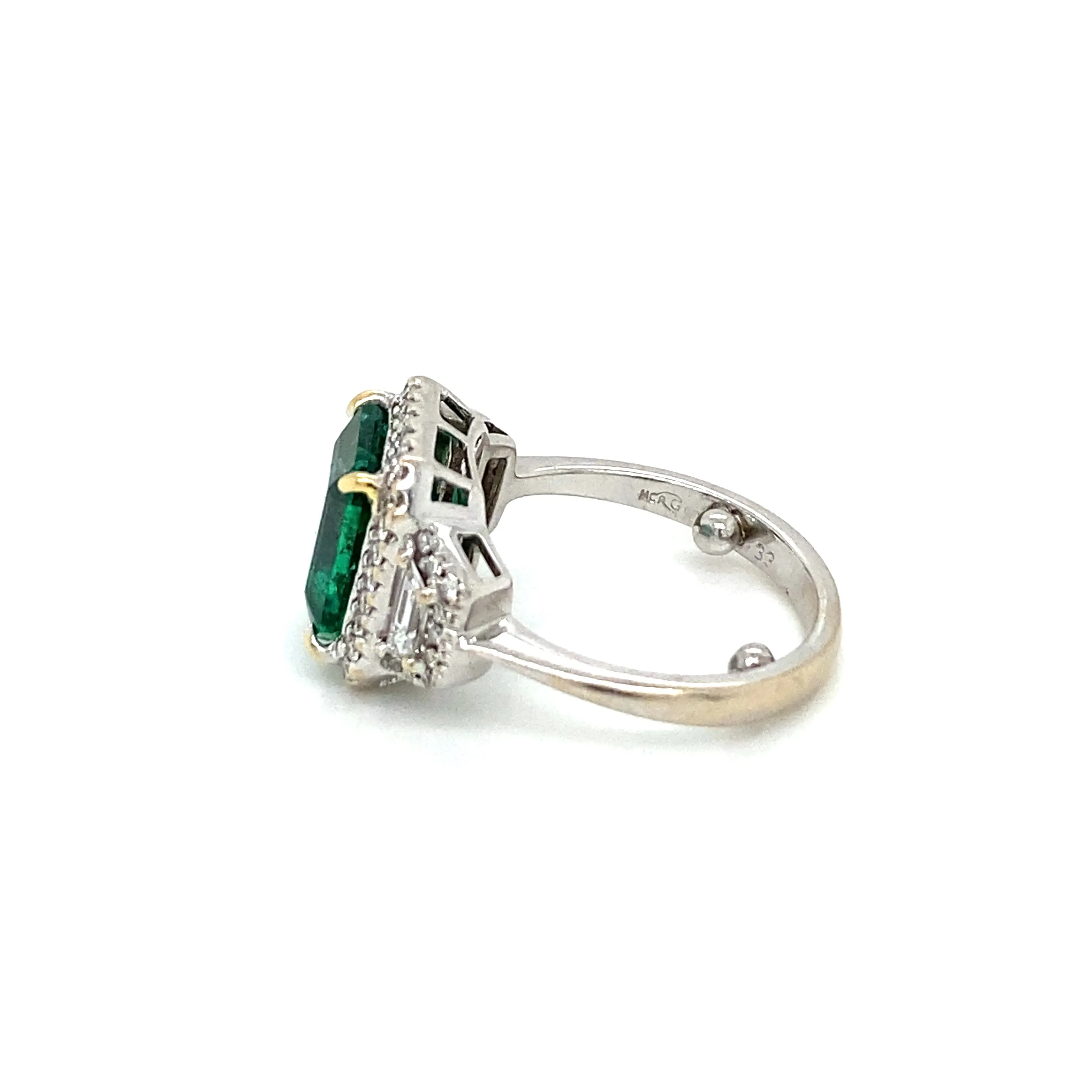 Estate Certified 3,33 Carat Natural Emerald Diamonds Gold Ring