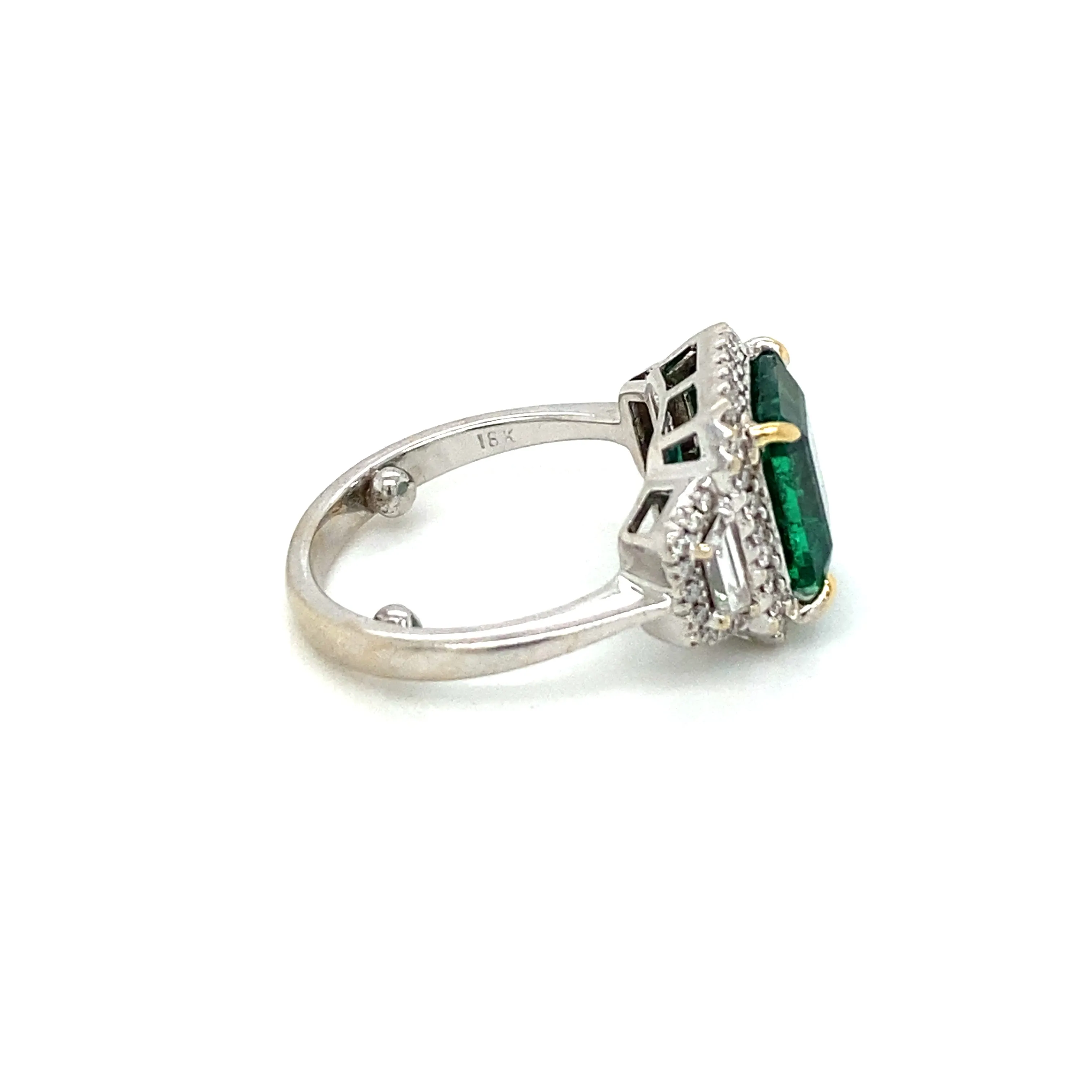 Estate Certified 3,33 Carat Natural Emerald Diamonds Gold Ring