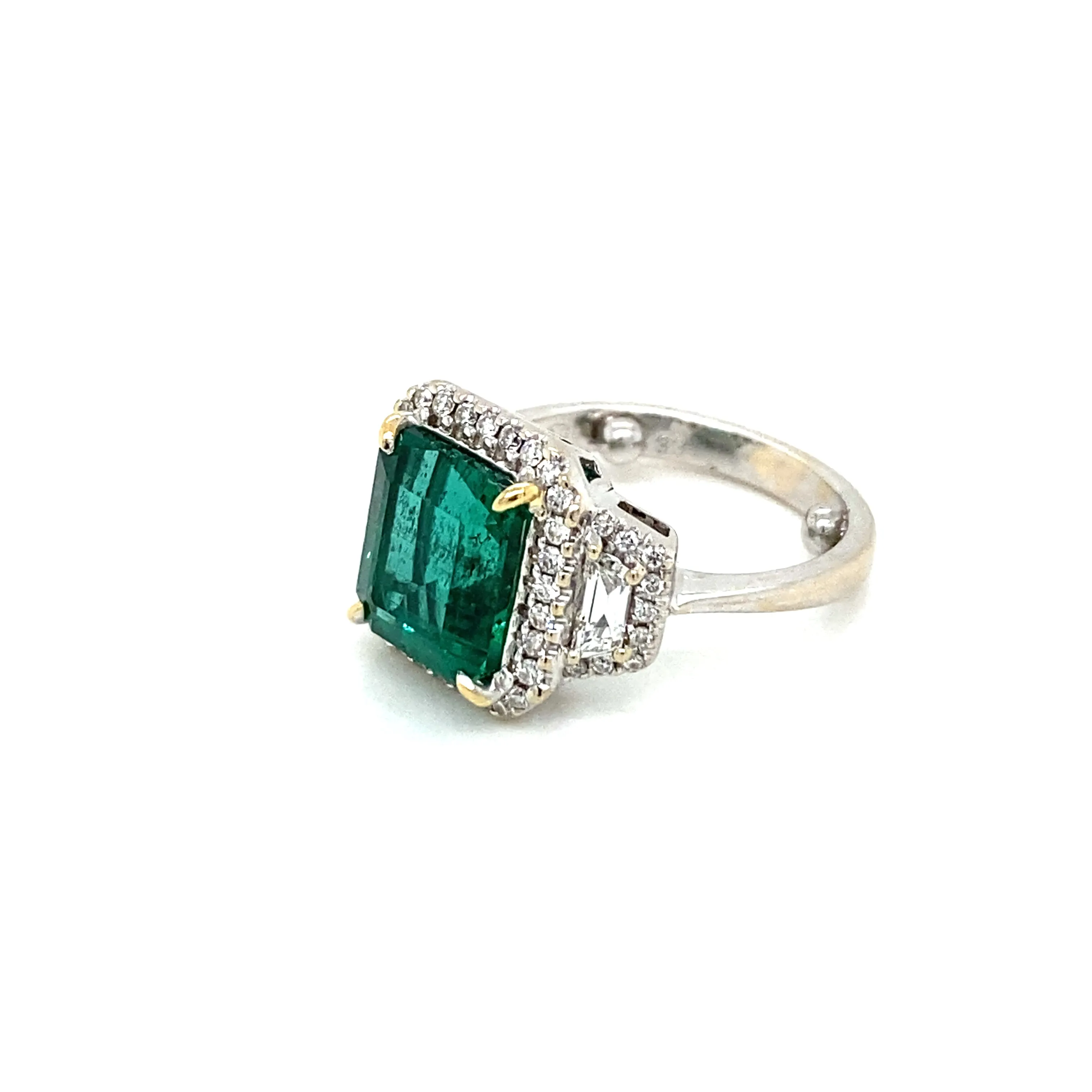 Estate Certified 3,33 Carat Natural Emerald Diamonds Gold Ring