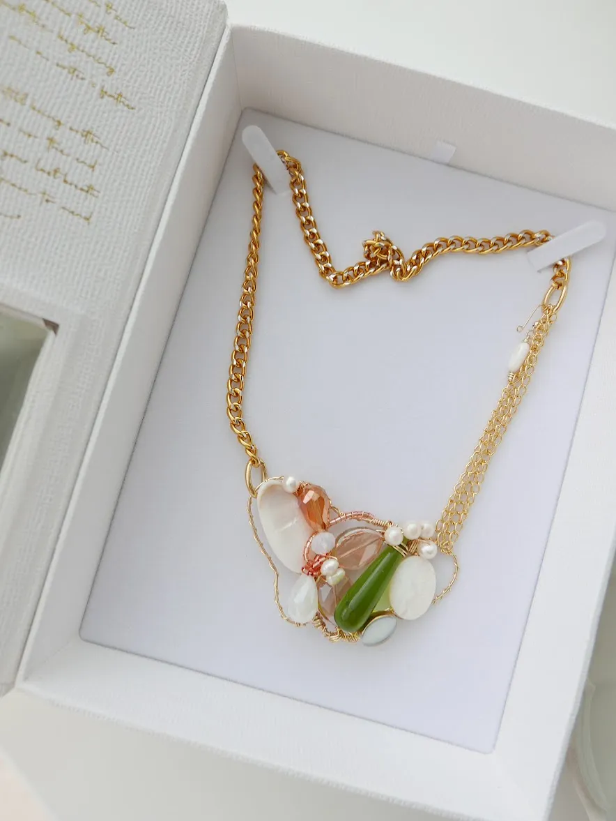 Grass and Peaches Multiway Necklace