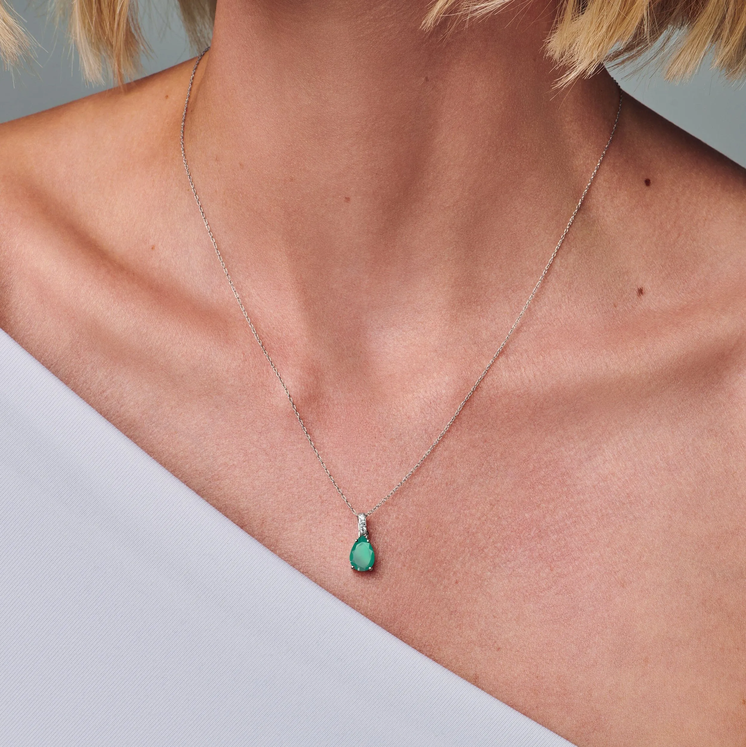 Green Onyx Diamond Necklace Sway - May Birthstone