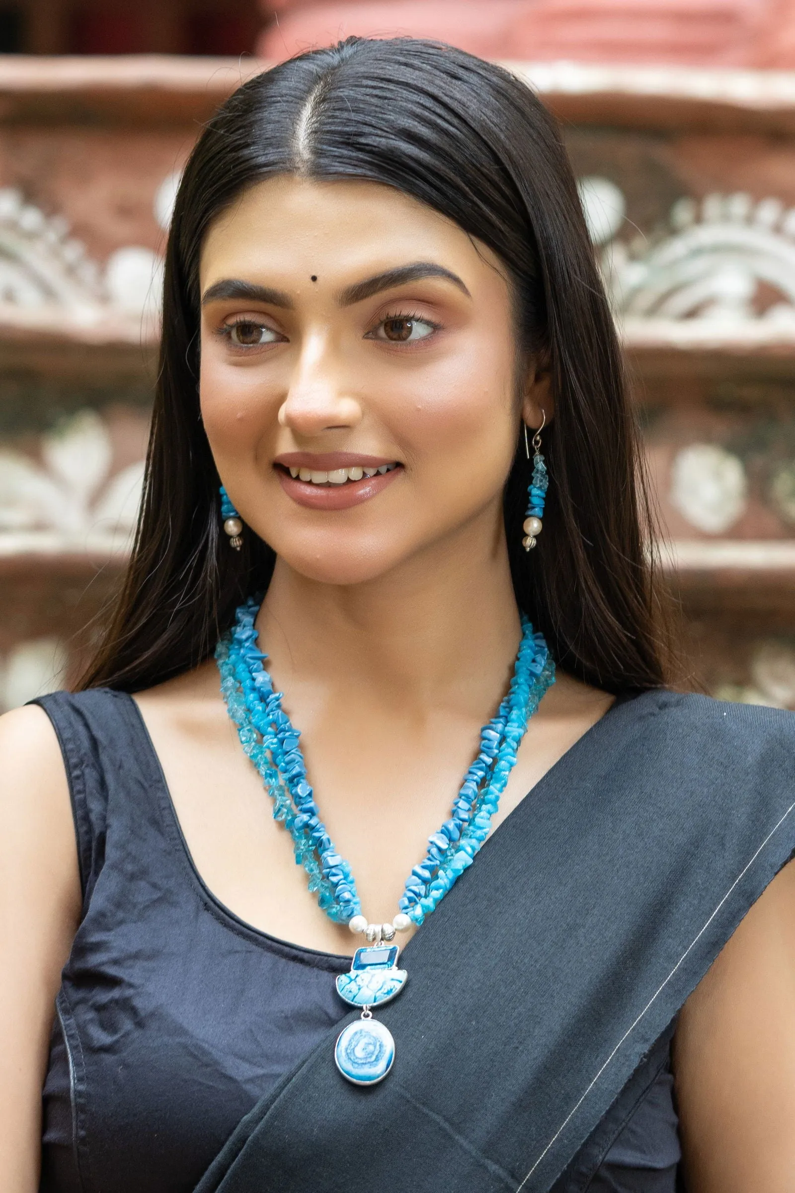 Handmade Shades of Blue Semi Precious Agate Stone Chips Necklace and Earrings Jewelry Set