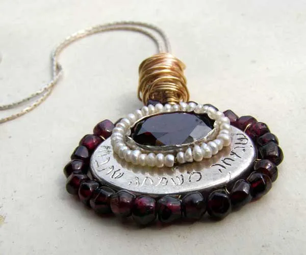 Happiness spiritual Necklace with Garnet