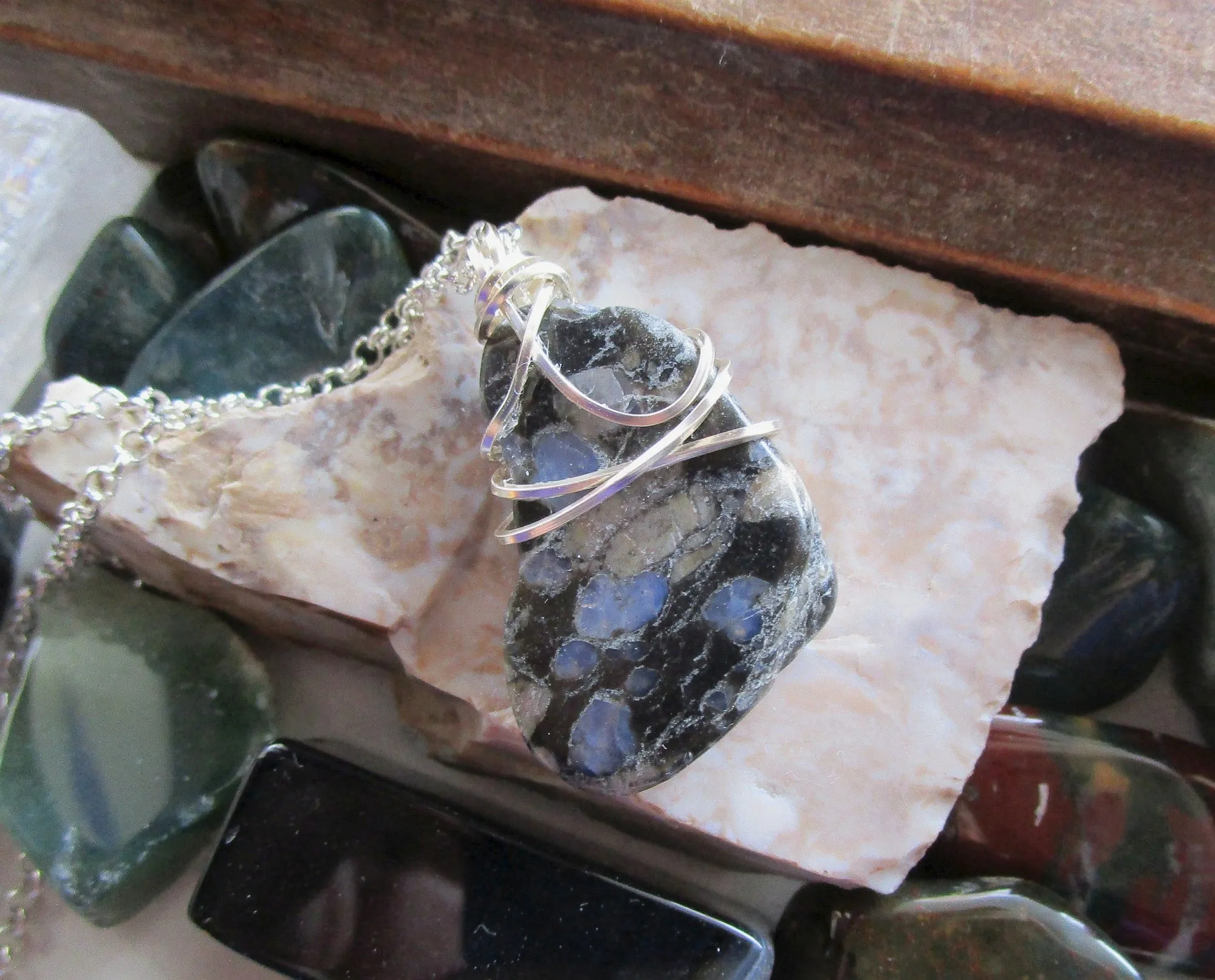 Que Sera Natural Llanite Stone Crystal Wire Wrapped Pendant Necklace