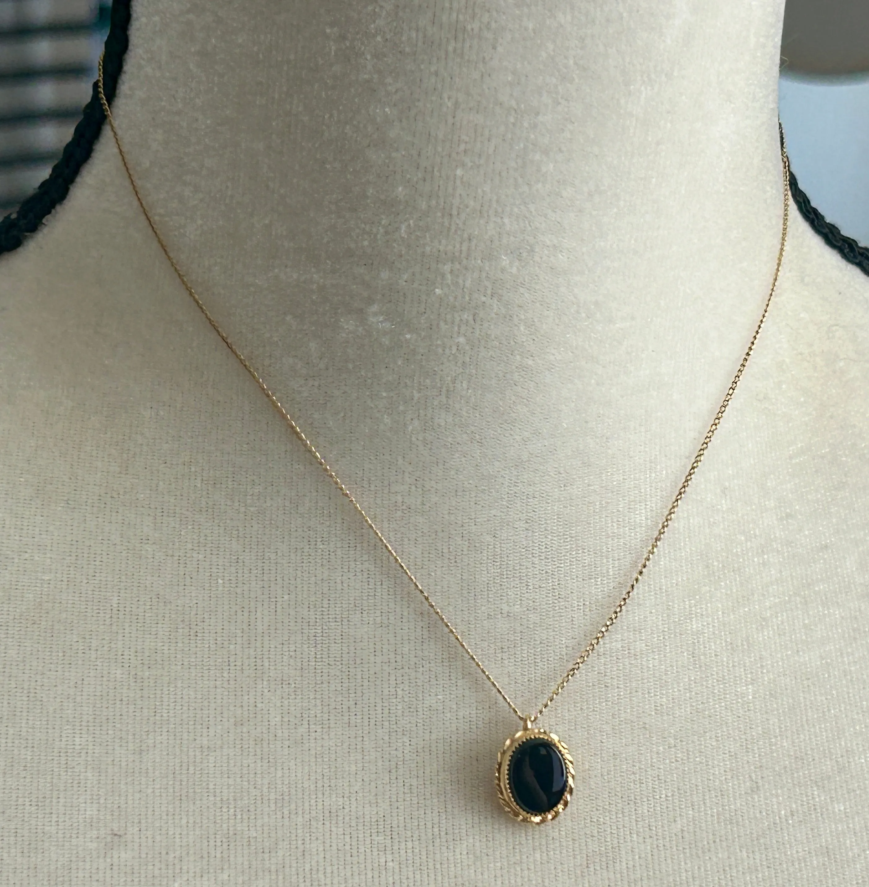 Vintage Signed KL 14k Yellow Gold Filled Chain Onyx Pendant Necklace 16" Long